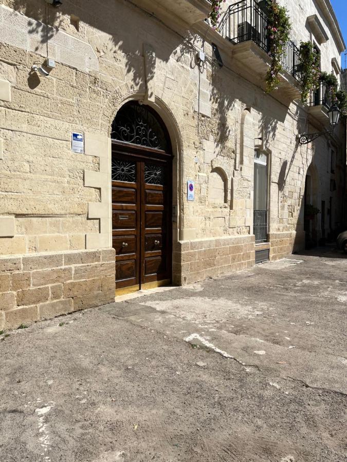 Casa Vacanze B&B Regina Maria Lecce Exterior photo